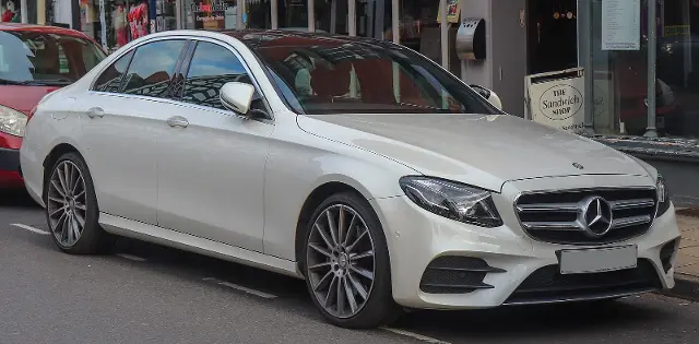 Mercedes E220
